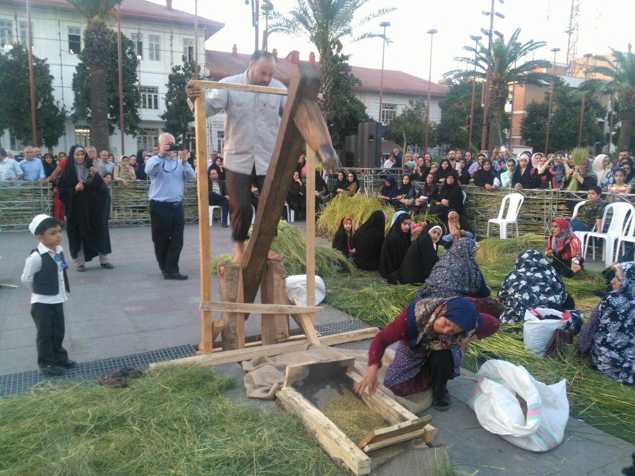 اختصاصی/افتتاح دومین جشنواره فرهنگی جوکول شهرداری رشت به روایت تصویر