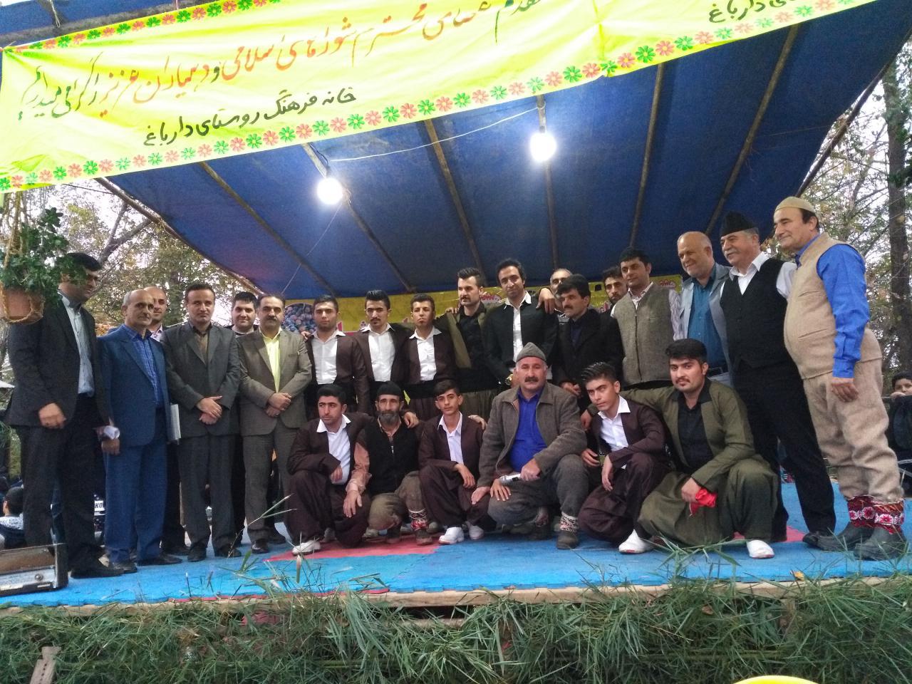 اختصاصی/عدم حضور مسئولین ارشد فومن در هشتمین جشنواره ارباء دوشاو روستای دارباغ