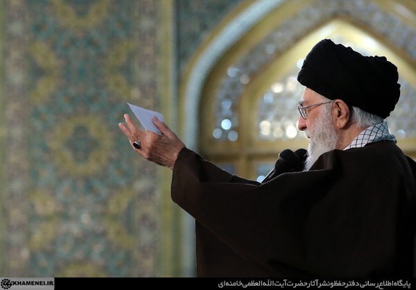 جوانان از برخی قدرنشناسی‌ها دلسرد نشوند/کم‌کاری و تنبلی برخی مسئولان مانع پیشرفت کشور است